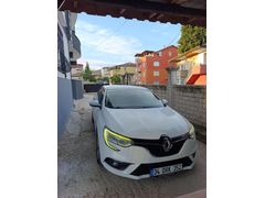 4 günlüğüne indirimde Megane 1.5 Blue DCI Touch 2020 Model otomatik