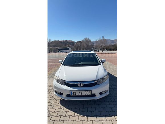 Sahibinden Honda Civic 1.6i VTEC ECO Elegance 2013 Model