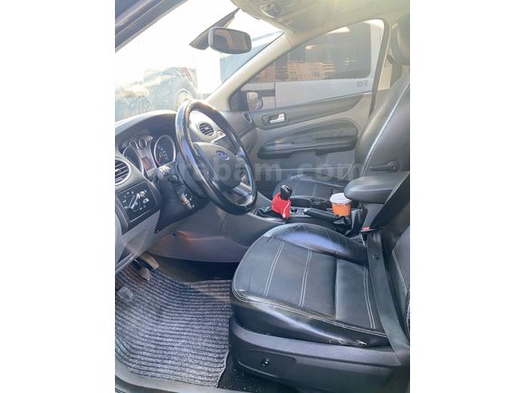 Hatasız   Elekt koltuk /sunroff /makam perde/Mercekli far 