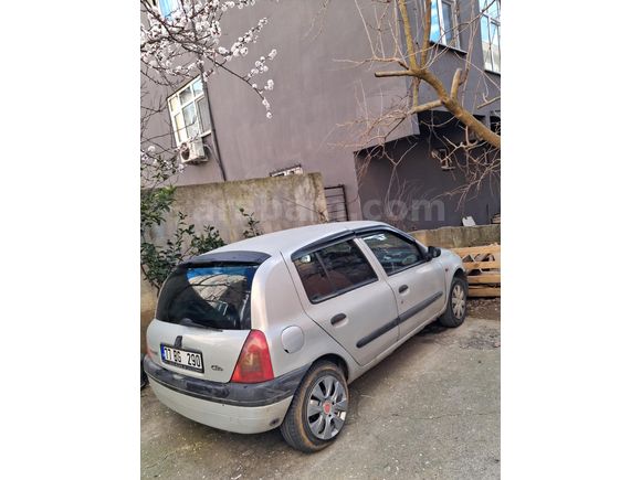 Sahibinden Renault Clio 1.4 2000 Model