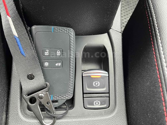 Sahibinden Renault Clio 1.3 TCe RS Line 2020 Model 