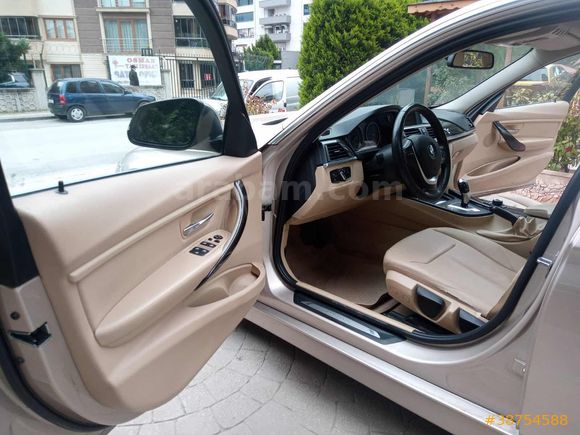 BMW 3 Serisi 320i EfficientDynamics Luxury Line Otomatik