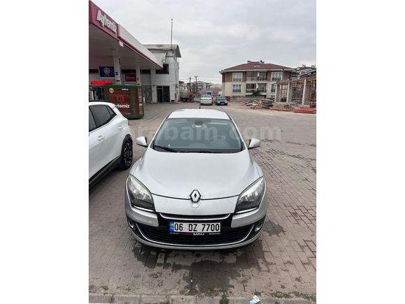Sahibinden Renault Megane 1.6 Icon 2012 Model