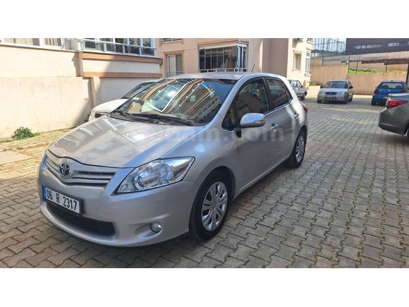 Sahibinden Toyota Auris 1.33 Comfort 2011 Model