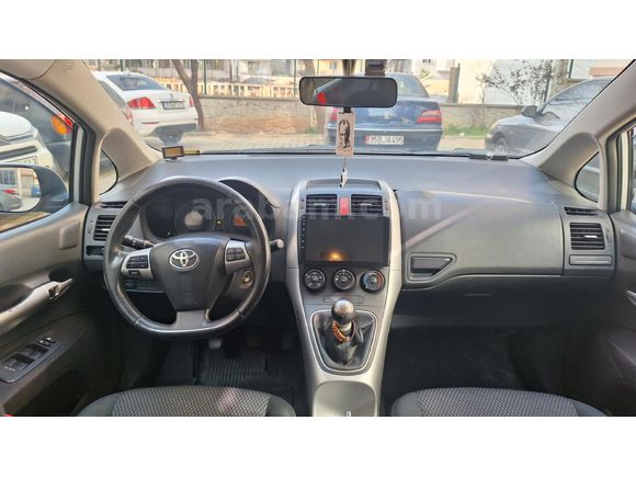 Sahibinden Toyota Auris 1.33 Comfort 2011 Model