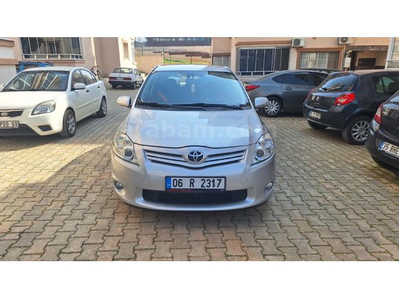 Sahibinden Toyota Auris 1.33 Comfort 2011 Model