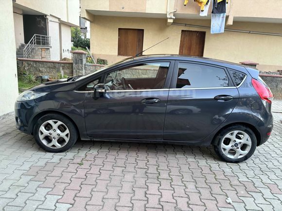 Sahibinden Ford Fiesta 1.4 Titanium X 2010 Model 
