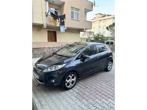 Sahibinden Ford Fiesta 1.4 Titanium X 2010 Model 