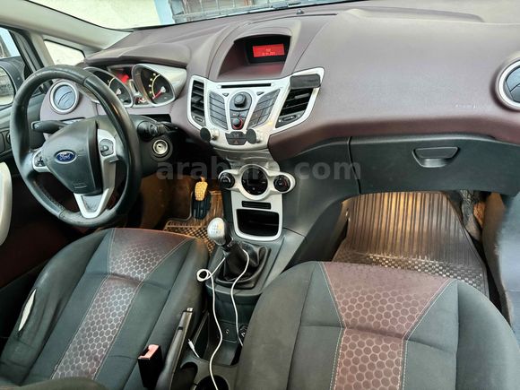 Sahibinden Ford Fiesta 1.4 Titanium X 2010 Model 