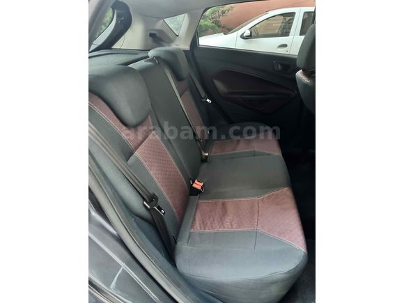 Sahibinden Ford Fiesta 1.4 Titanium X 2010 Model 