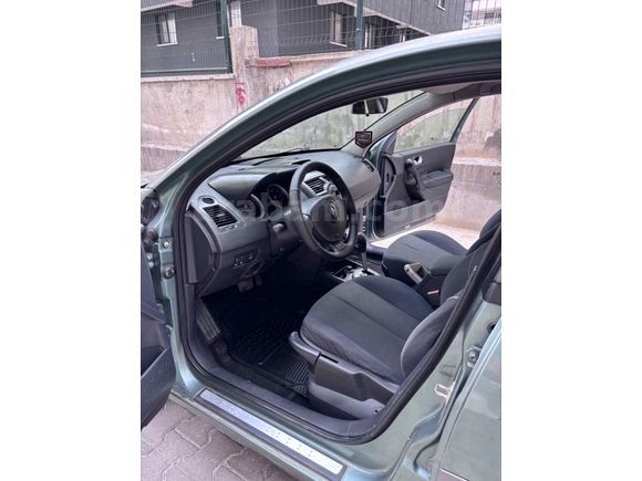 Sahibinden Renault Megane 1.6 Dynamique 2005 Model 