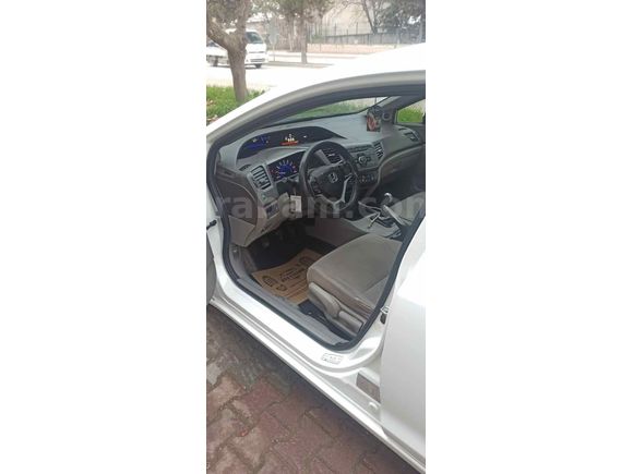 Sahibinden Honda Civic 1.6i VTEC ECO Elegance 2014 Model 