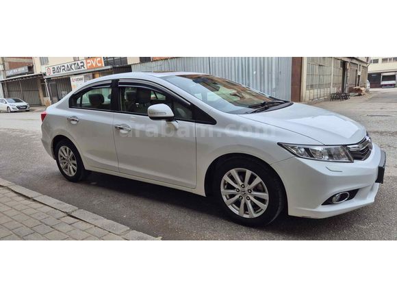 Sahibinden Honda Civic 1.6i VTEC ECO Elegance 2014 Model 