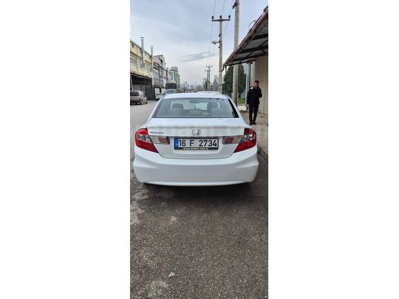 Sahibinden Honda Civic 1.6i VTEC ECO Elegance 2014 Model 