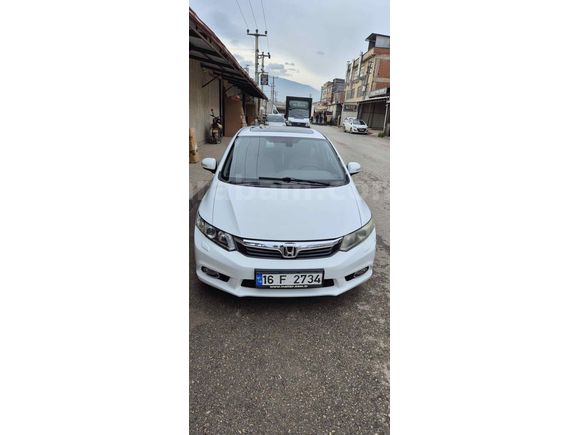 Sahibinden Honda Civic 1.6i VTEC ECO Elegance 2014 Model 