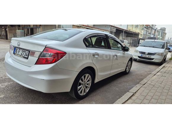 Sahibinden Honda Civic 1.6i VTEC ECO Elegance 2014 Model 