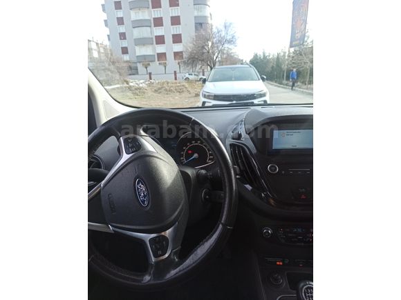 Sahibinden Ford Tourneo Courier 1.5 TDCi Titanium Plus 2020 Model