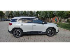 Sahibinden Citroen C5 Aircross 1.5 BlueHDI Feel Adventure 2019 Model   Tüm ağır bakımları yapılmış . Hatasız  lastikler 4 mevsim yeni alınmıştır . 