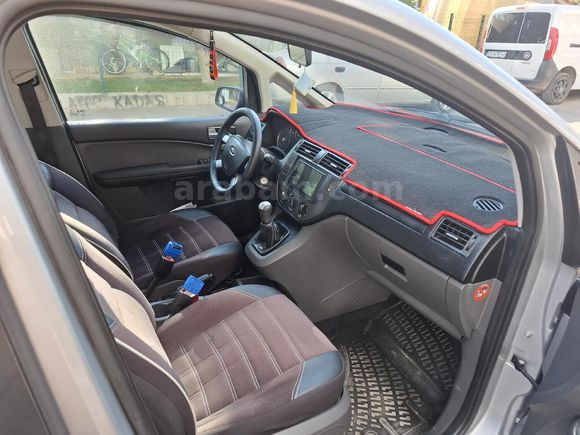 Sahibinden Ford C-Max 1.6 Trend 2004 Model