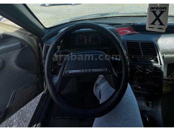 2005 Model Lada Vega  SW 1.5 motor 16 Valf
