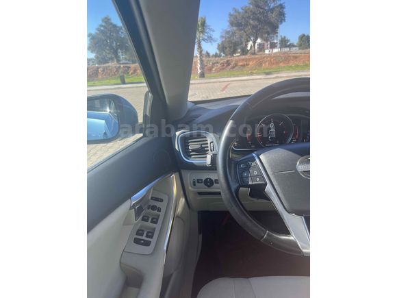 Sahibinden Volvo V40 1.6 D Advance 2015 Model 