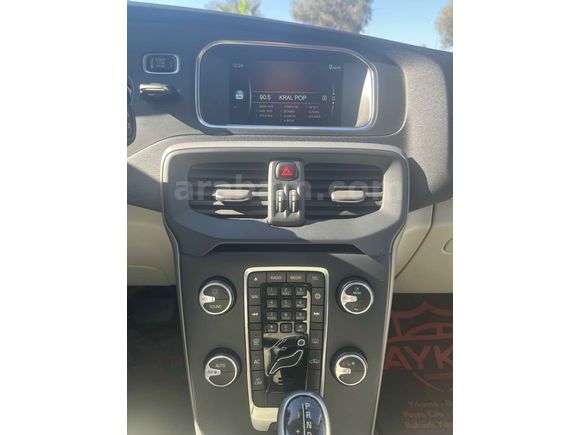 Sahibinden Volvo V40 1.6 D Advance 2015 Model 