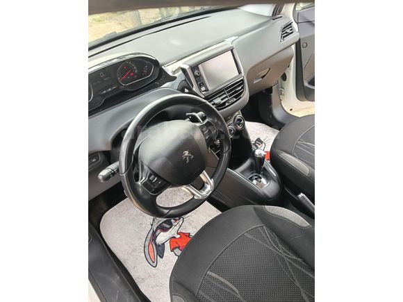 Sahibinden Peugeot 208 1.2 VTi Active 2014 Model