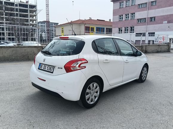 Sahibinden Peugeot 208 1.2 VTi Active 2014 Model