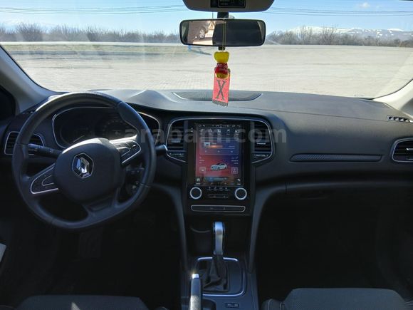 Sahibinden Renault Megane 1.3 TCe Joy 2020 Model