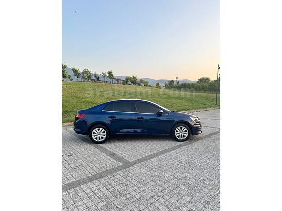 Sahibinden Renault Megane 1.3 TCe Joy 2021 Model 