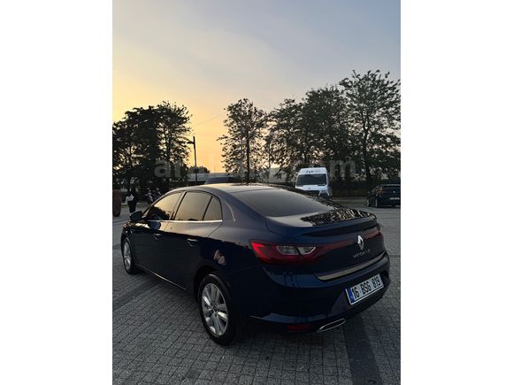 Sahibinden Renault Megane 1.3 TCe Joy 2021 Model 