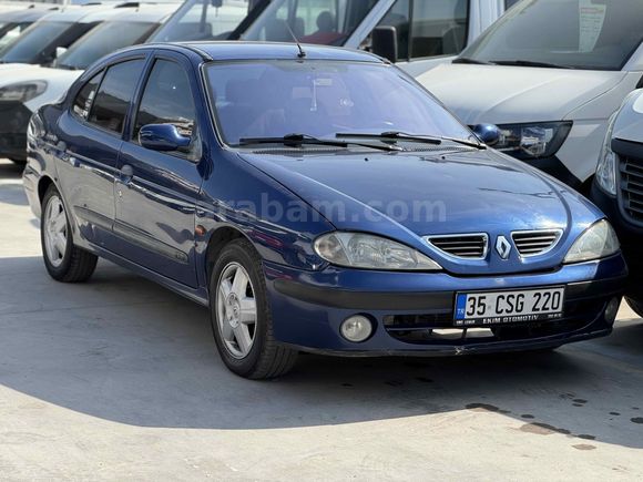 Galeriden Renault Megane 1.6 RXT 2000 Model İzmir