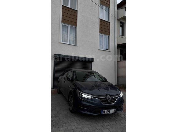Sahibinden Renault Megane 1.3 TCe Icon 2024 Model 