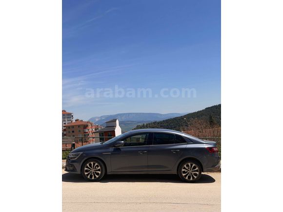 Sahibinden Renault Megane 1.3 TCe Icon 2024 Model 