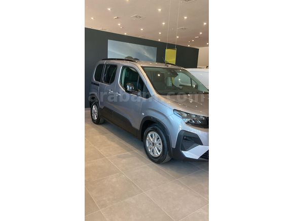 Sahibinden Peugeot Rifter 1.5 BlueHDI Allure 2025 Model