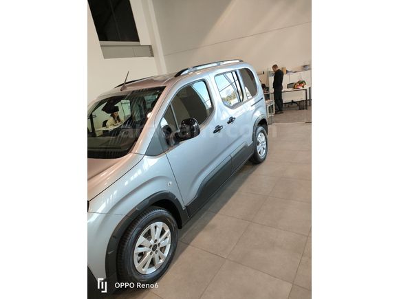 Sahibinden Peugeot Rifter 1.5 BlueHDI Allure 2025 Model