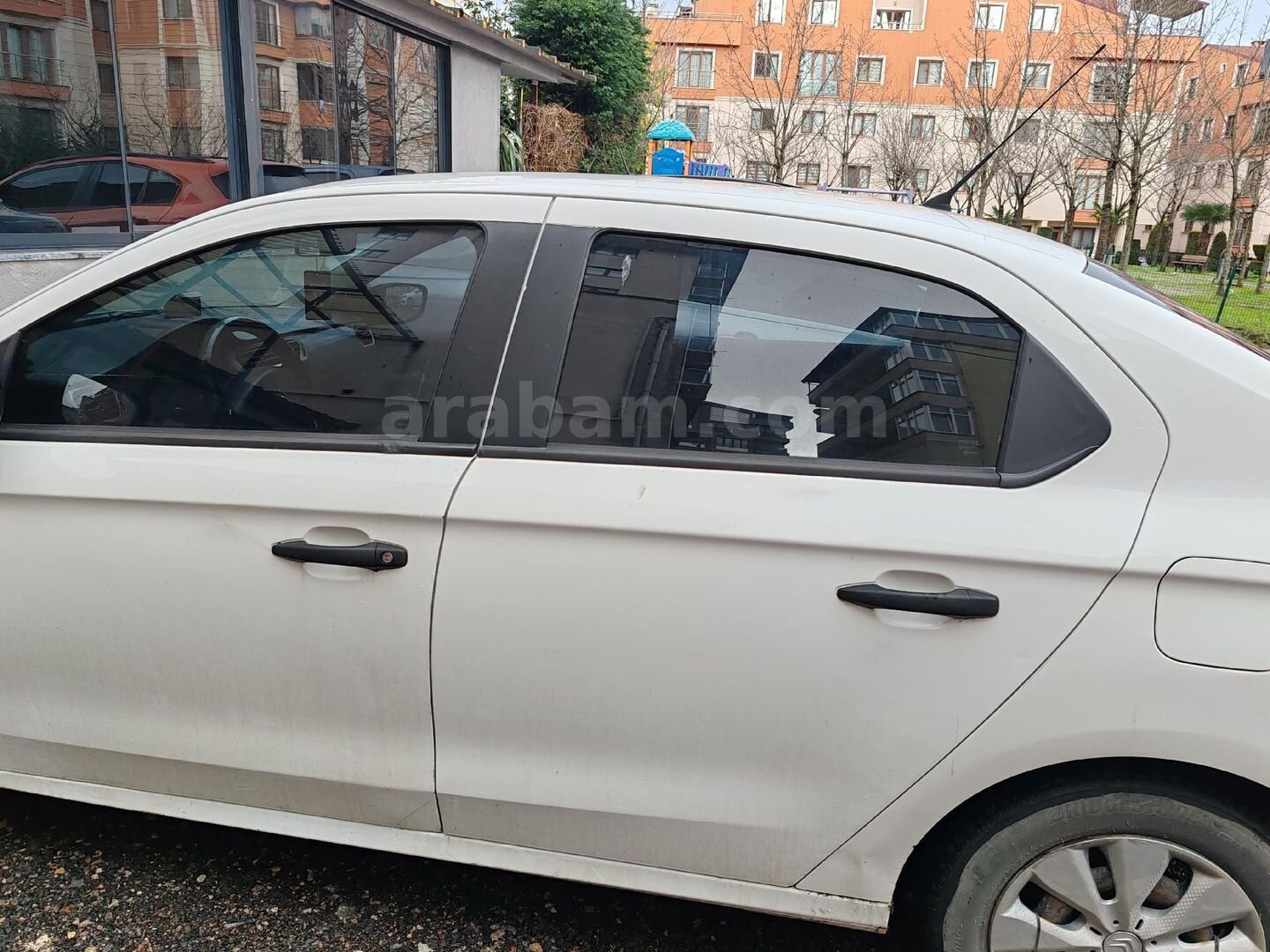 Sahibinden Citroen C-Elysée 1.6 HDi Attraction 2013 Model Samsun 290.000 km Beyaz 4