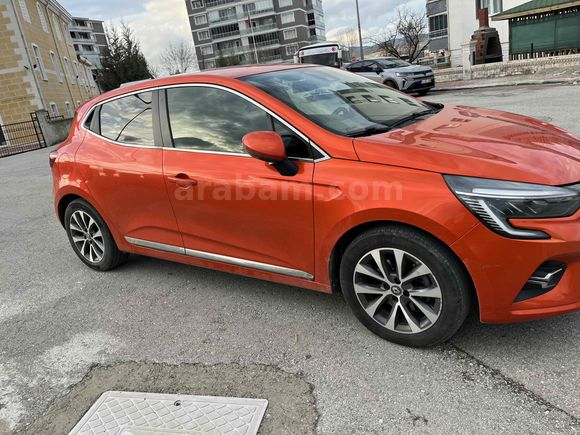 Galeriden Renault Clio 1.0 TCe Icon 2020 Model Uşak