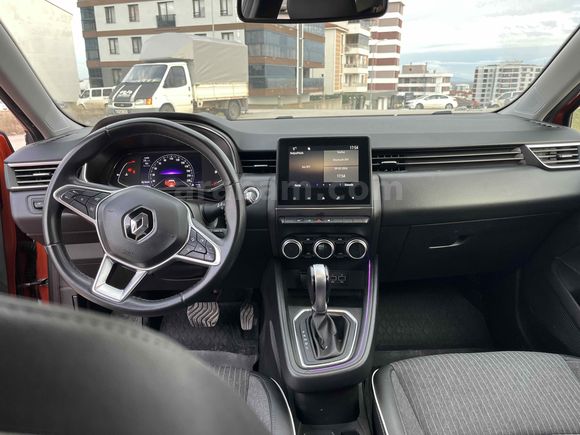 Galeriden Renault Clio 1.0 TCe Icon 2020 Model Uşak