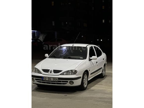 Sahibinden Renault Megane 1.6 RXT 2001 Model
