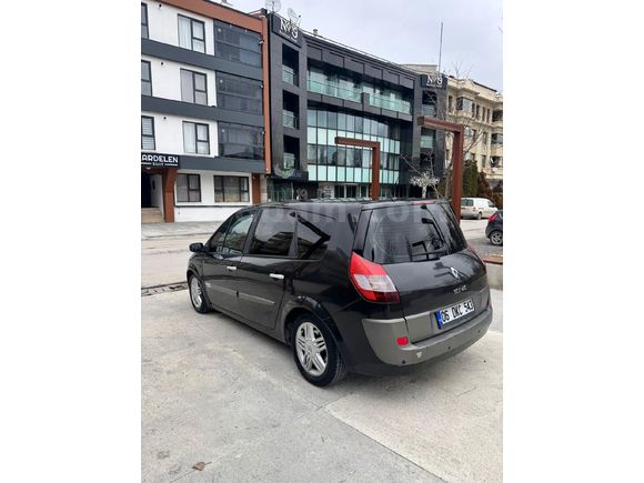 Sahibinden Renault Scenic 2.0 Expression 2004 Model
