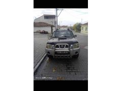 Sahibinden Nissan Skystar 4x2 2010 Model Manisa 240.000 km Füme
