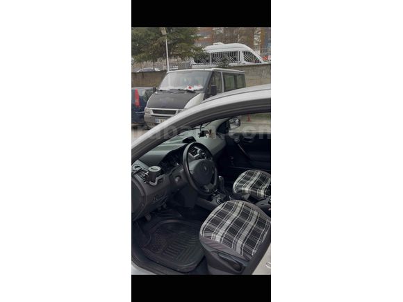Sahibinden Renault Megane 1.5 dCi Authentique 2009 Model 