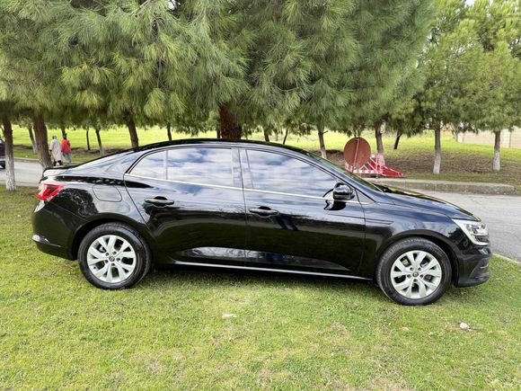 Sahibinden Renault Megane 1.5 Blue DCI Touch 2021 Model 