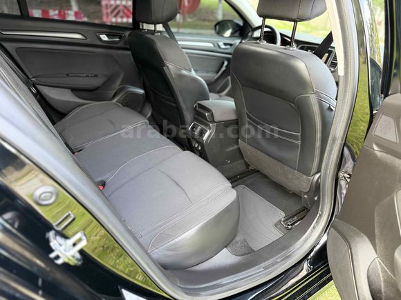 Sahibinden Renault Megane 1.5 Blue DCI Touch 2021 Model 