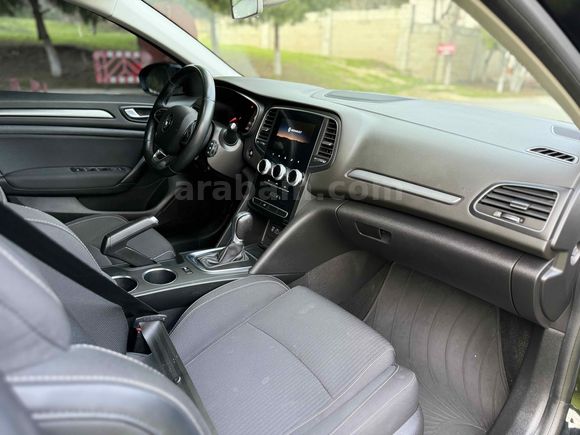 Sahibinden Renault Megane 1.5 Blue DCI Touch 2021 Model 