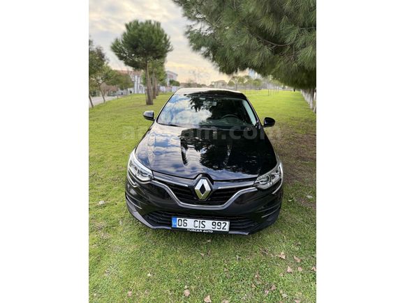 Sahibinden Renault Megane 1.5 Blue DCI Touch 2021 Model 