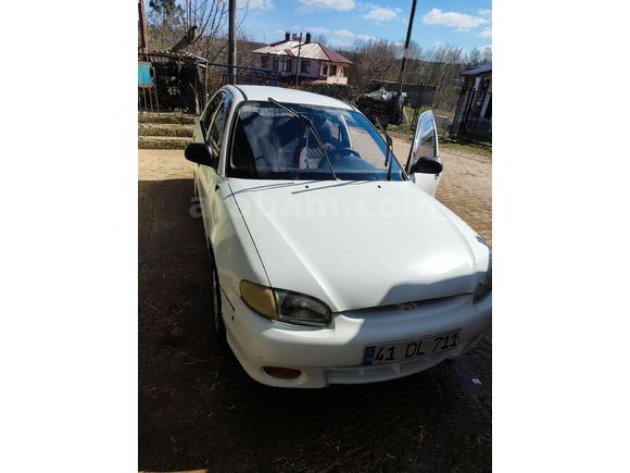 Sahibinden Hyundai Accent 1.3 LX 1999 Model