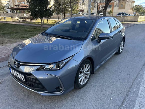 Sahibinden Toyota Corolla 1.5 Dream 2023 Model Buzul Gri (metalik)