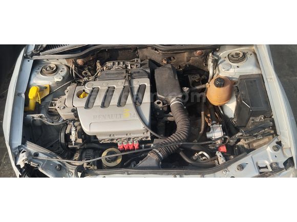 hasarli megane 170 binde calisir yürür